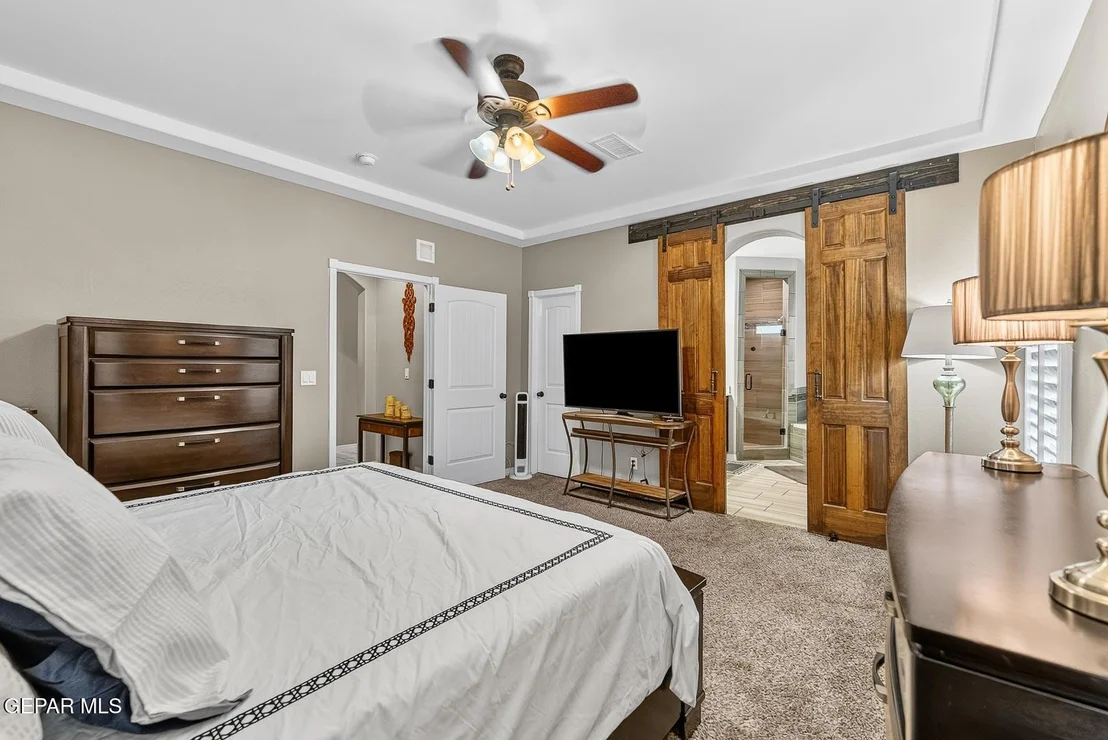 Photo of 7893 Enchanted View Drive