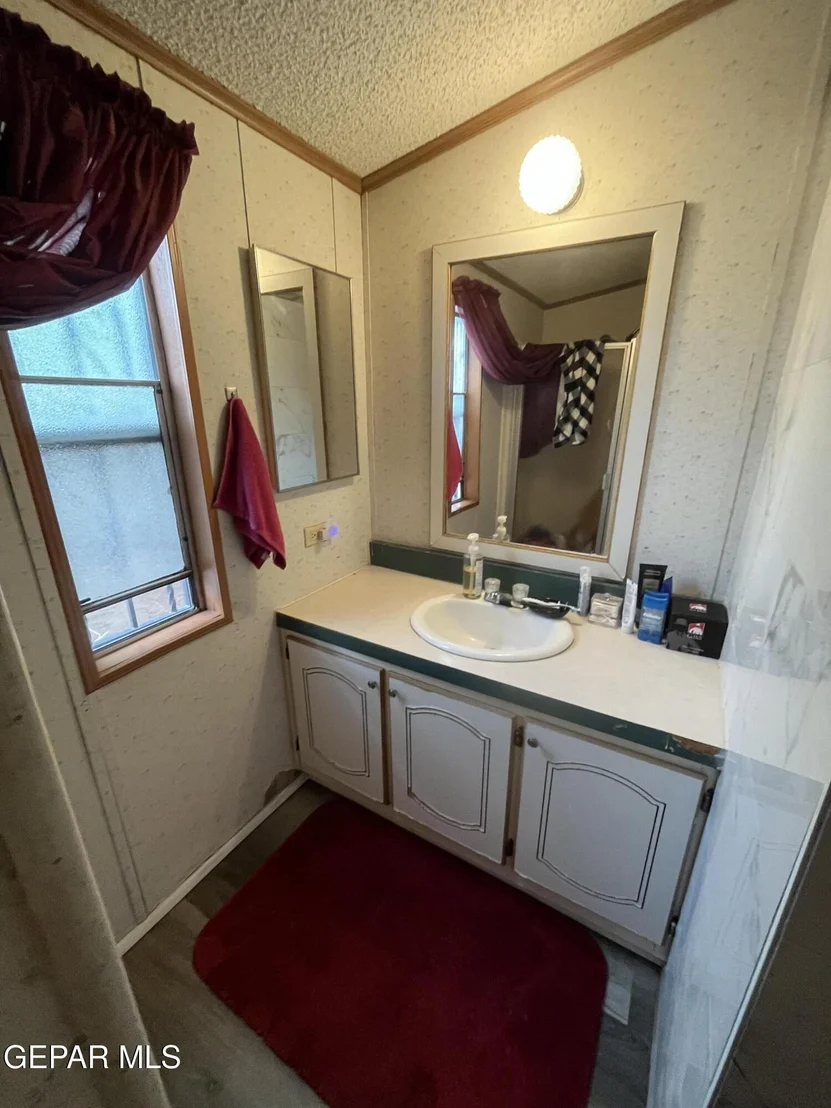 Photo of 14568 HENDRIK Drive