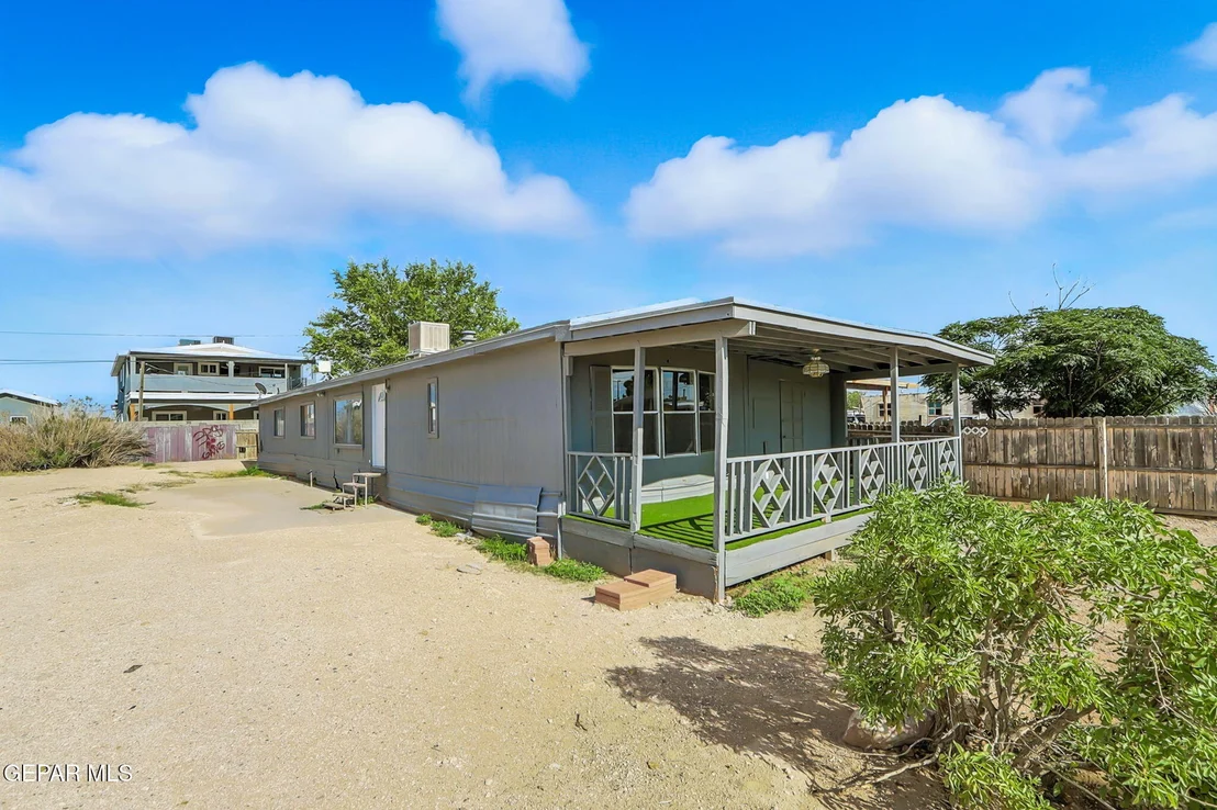 Photo of 736 Palmer Place