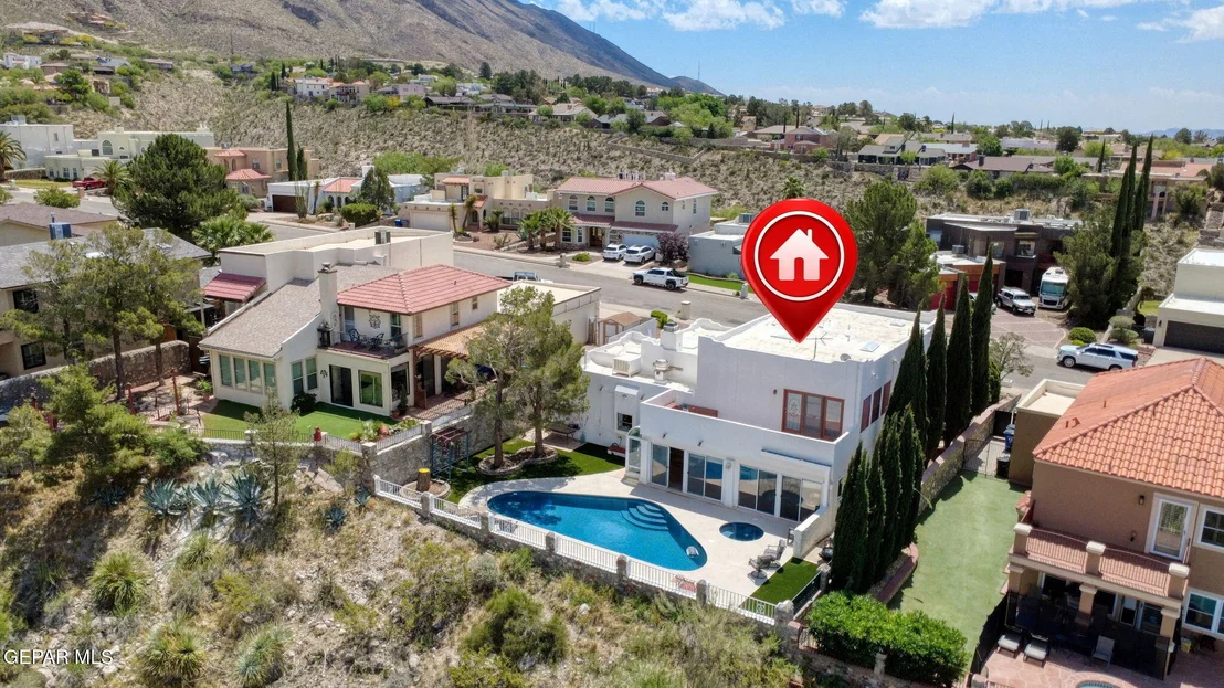 Photo of 605 MOONDALE Drive