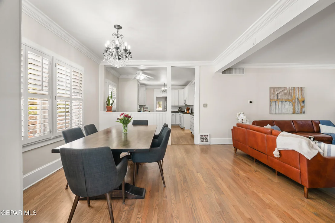 Photo of 1013 PARK Road