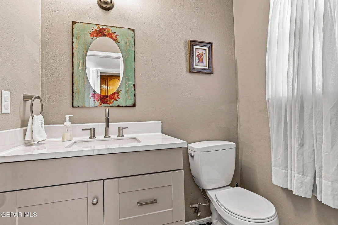 Photo of 4404 LOMA DE ORO Drive
