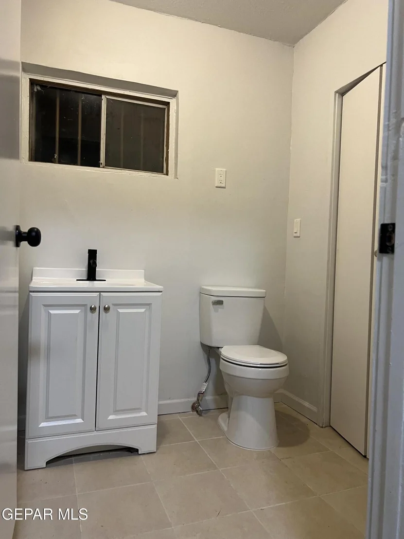 Photo of 507 E CLIFF Drive