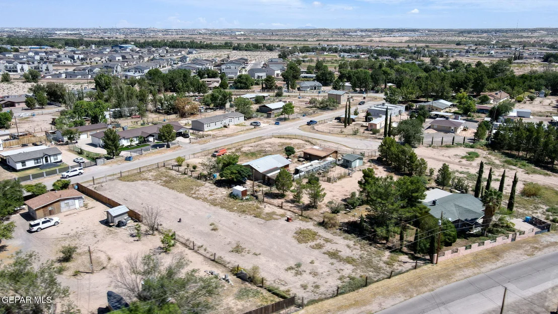 Photo of 410 Valle Rojo Drive