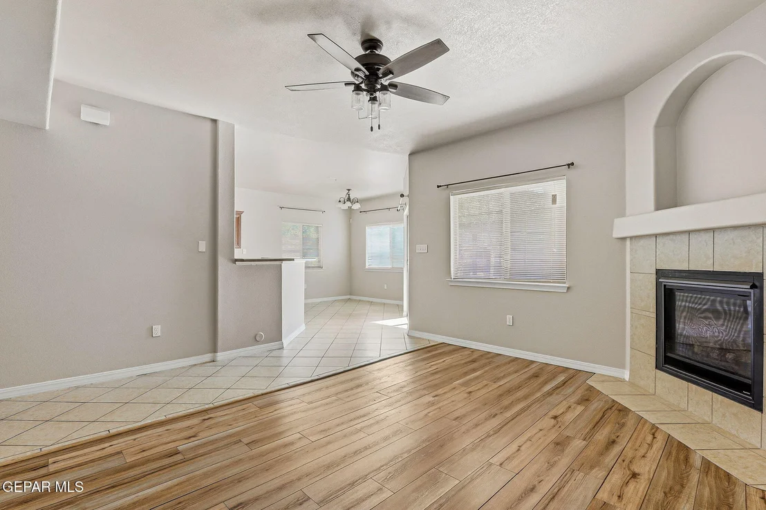 Photo of 1516 Mescal Lane
