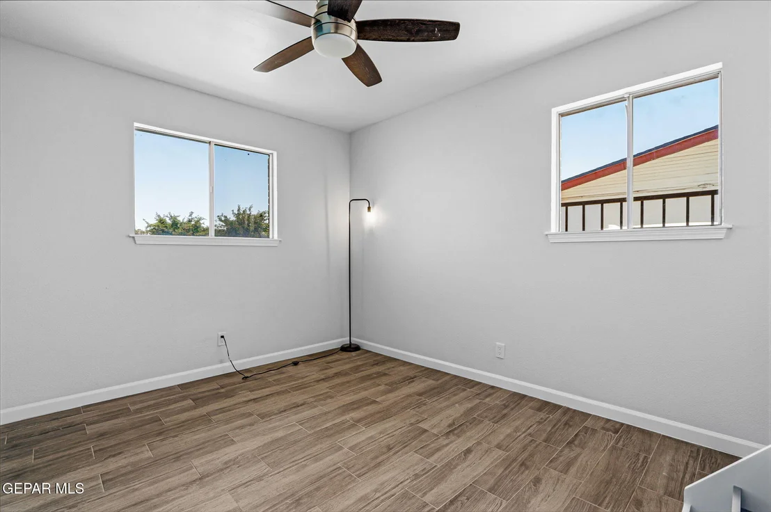 Photo of 5720 SUN VALLEY Drive