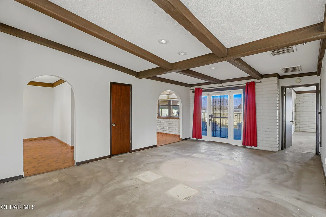 Photo of 7770 WESTSIDE Road