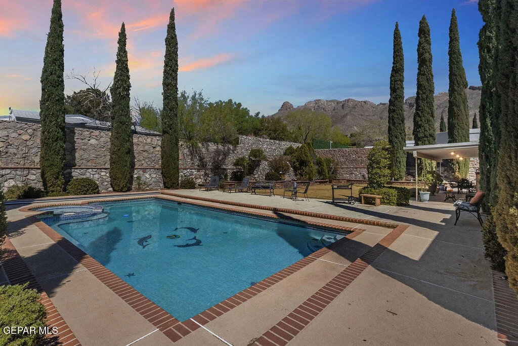 Photo of 6025 TORREY PINES Drive