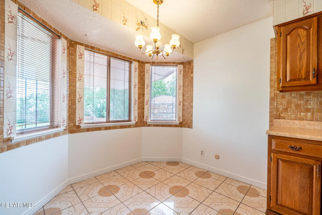 Photo of 8516 Mineola Drive