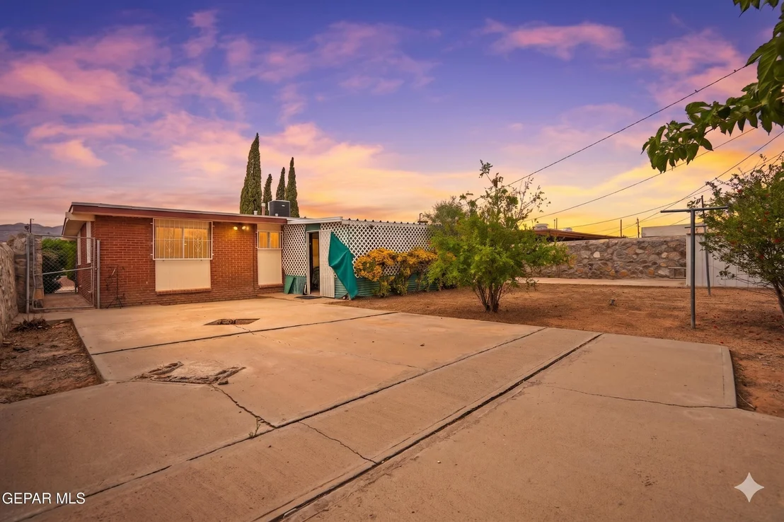 Photo of 10442 TRIUMPH Drive