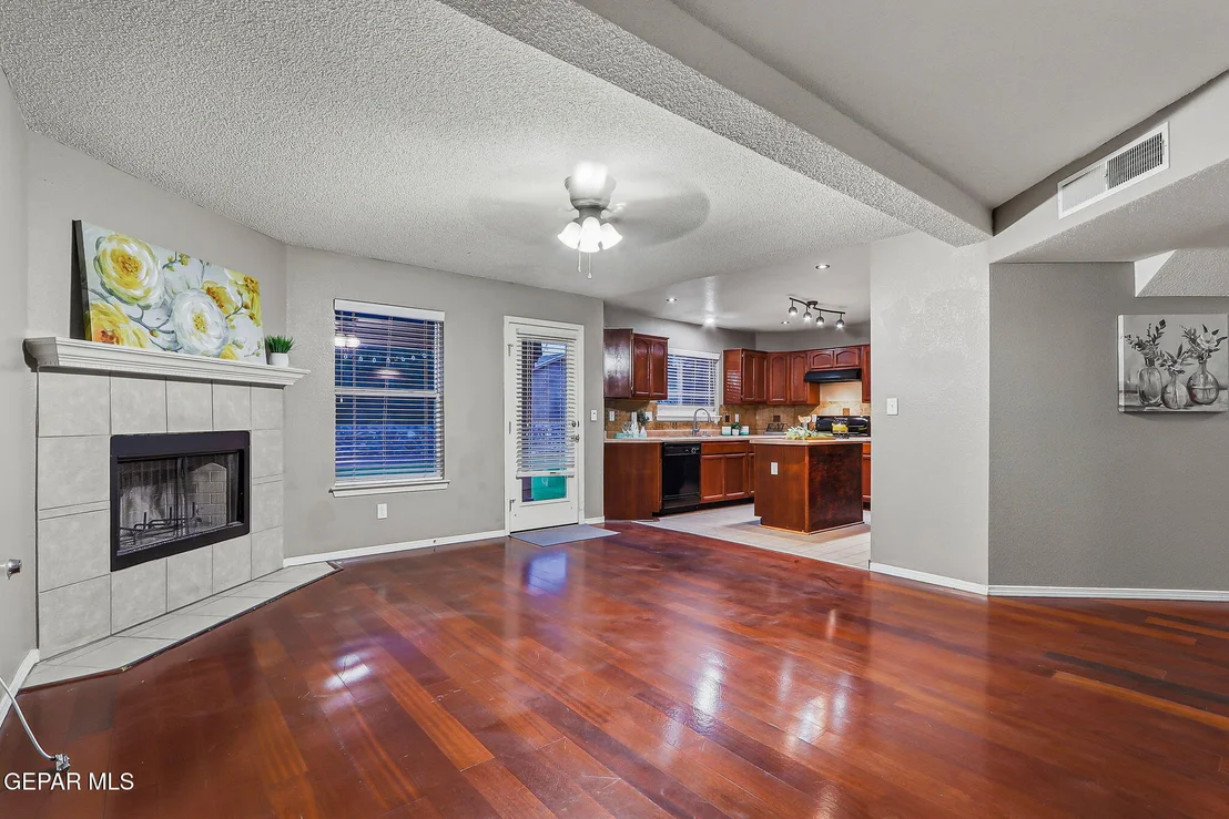 Photo of 683 JUAN MUNOZ Court