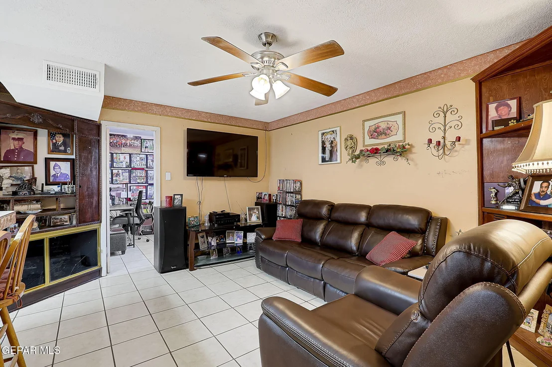 Photo of 8156 Sharp Road