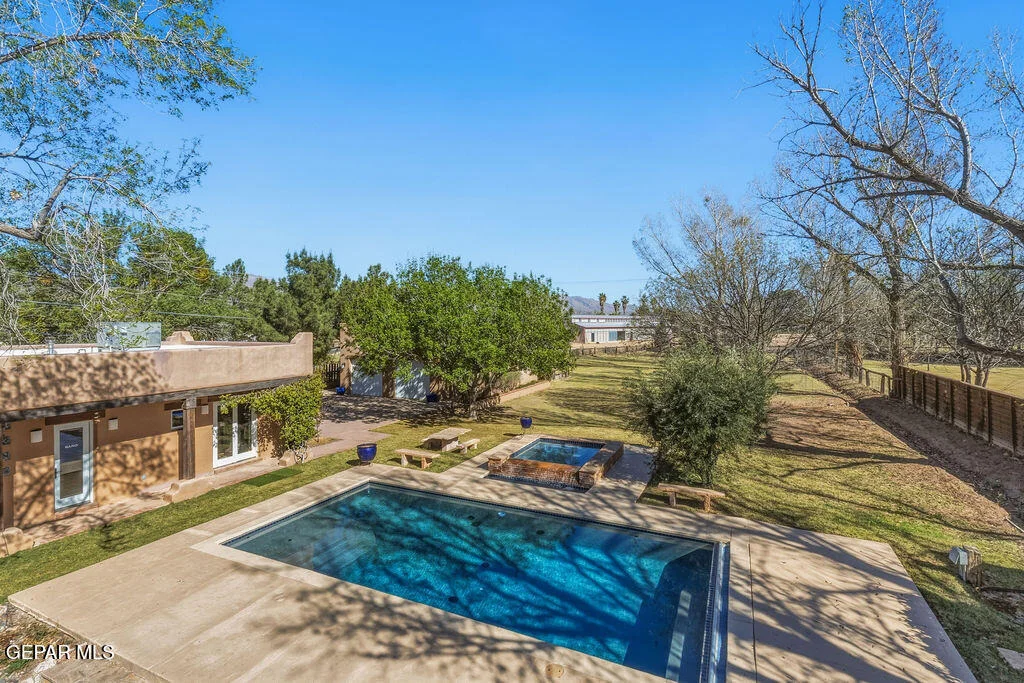 Photo of 300 ROSEMONT Drive