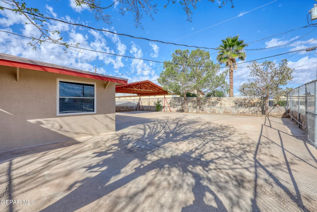 Photo of 533 Montecito Road