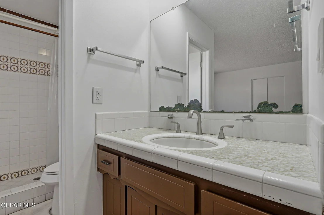 Photo of 6005 MIDAS Drive