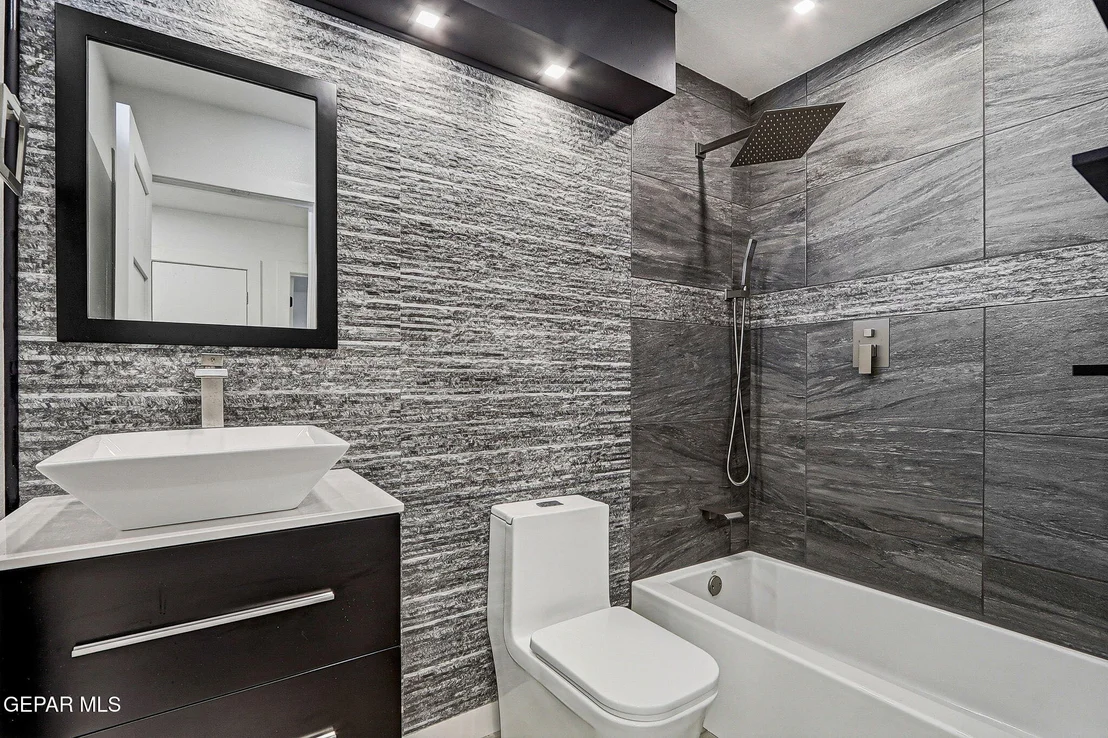 Photo of 2425 POET POINT Place