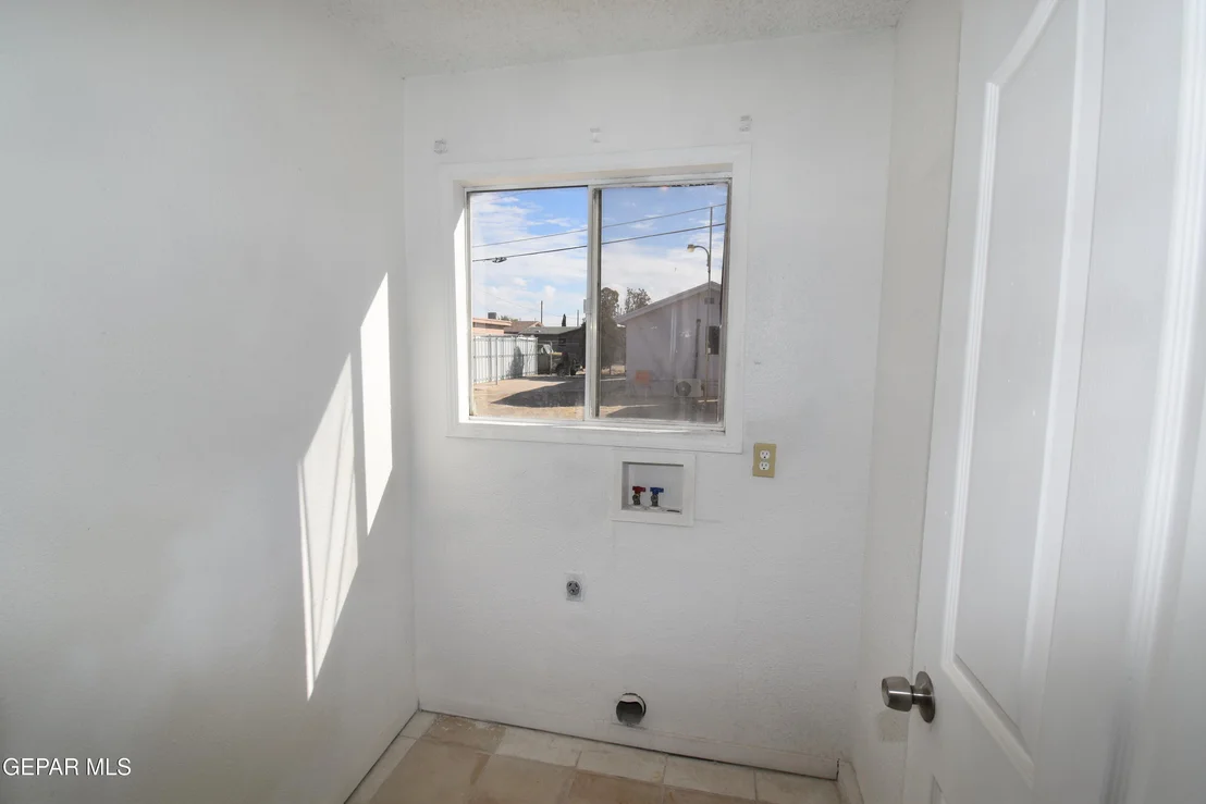 Photo of 321 APODACA Place