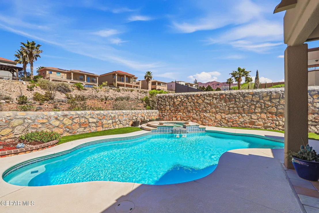 Photo of 1133 CALLE LOMAS Drive