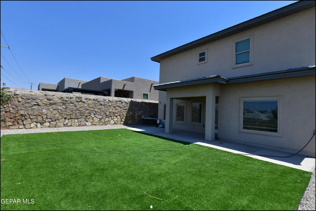 Photo of 205 ANGLESY Place