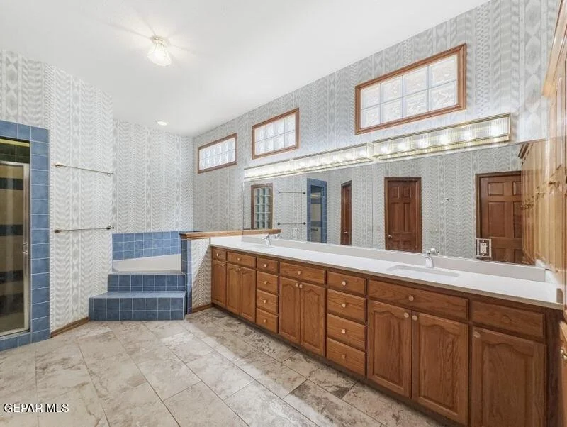 Photo of 1092 THUNDERBIRD Drive