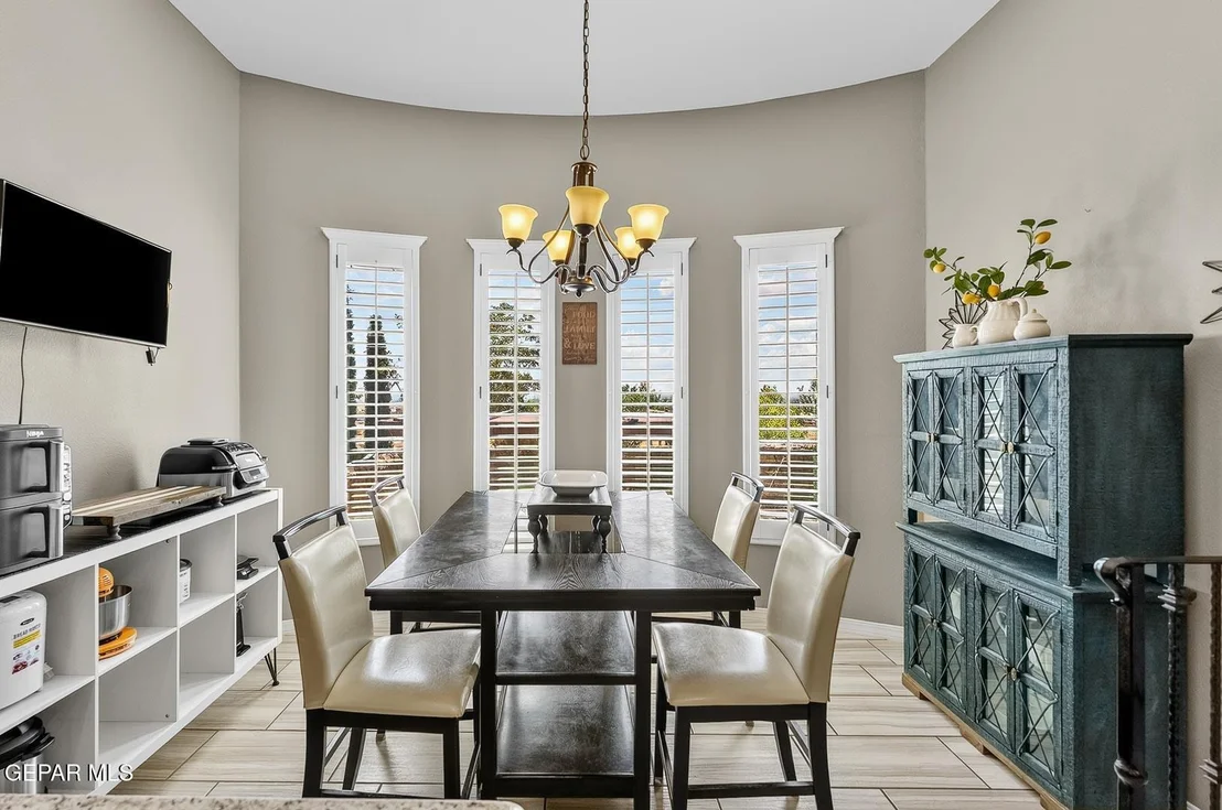 Photo of 7893 Enchanted View Drive