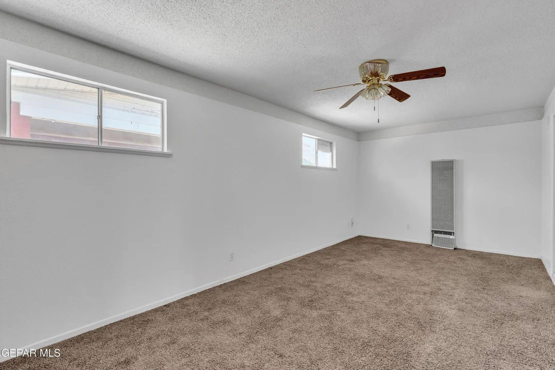 Photo of 7605 Parkland Drive