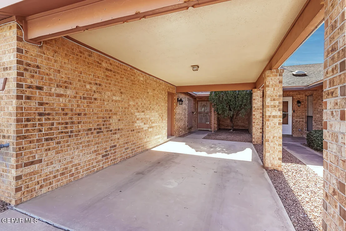 Photo of Unit D at 150 Silver Shadow Drive