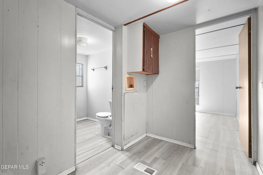 Photo of 300 RUFFIAN Way