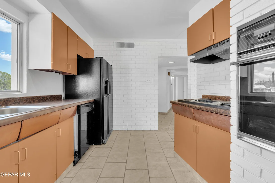 Photo of 6033 Isabella Drive