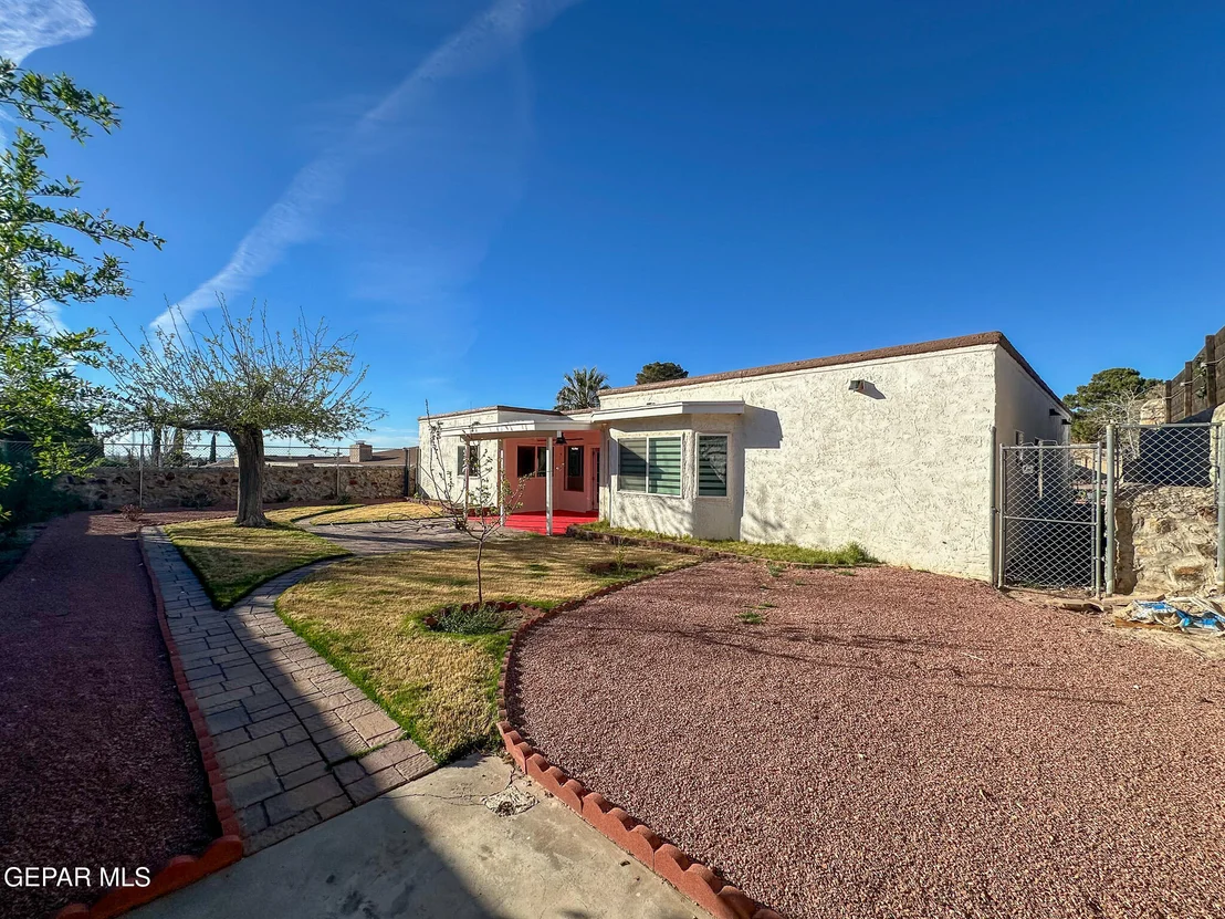 Photo of 6916 POLVADERA Drive