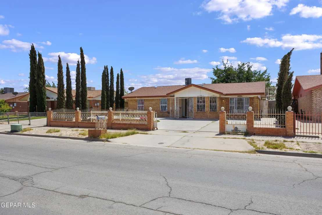 Photo of 9232 Morelia Road