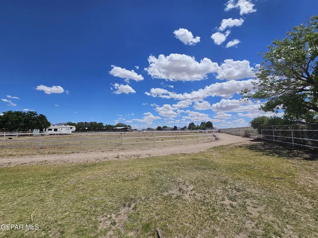 Photo of 6651 Strahan Road