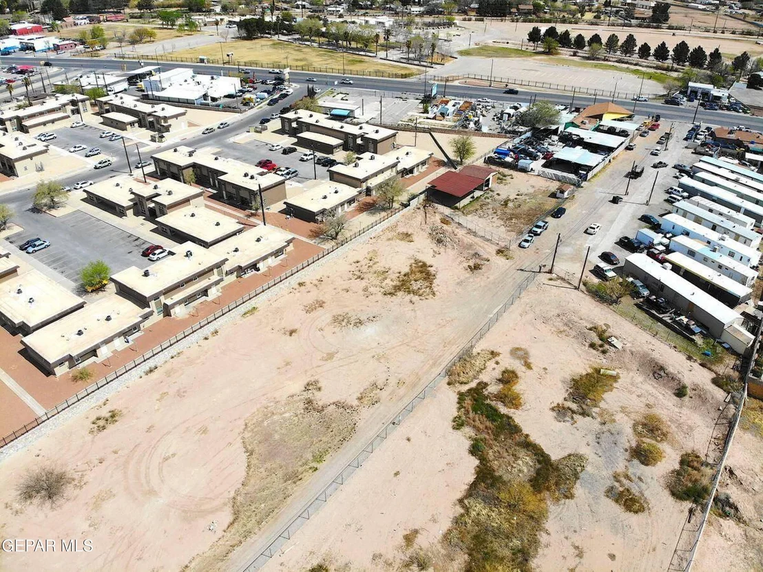 Photo of 8482 ALAMEDA