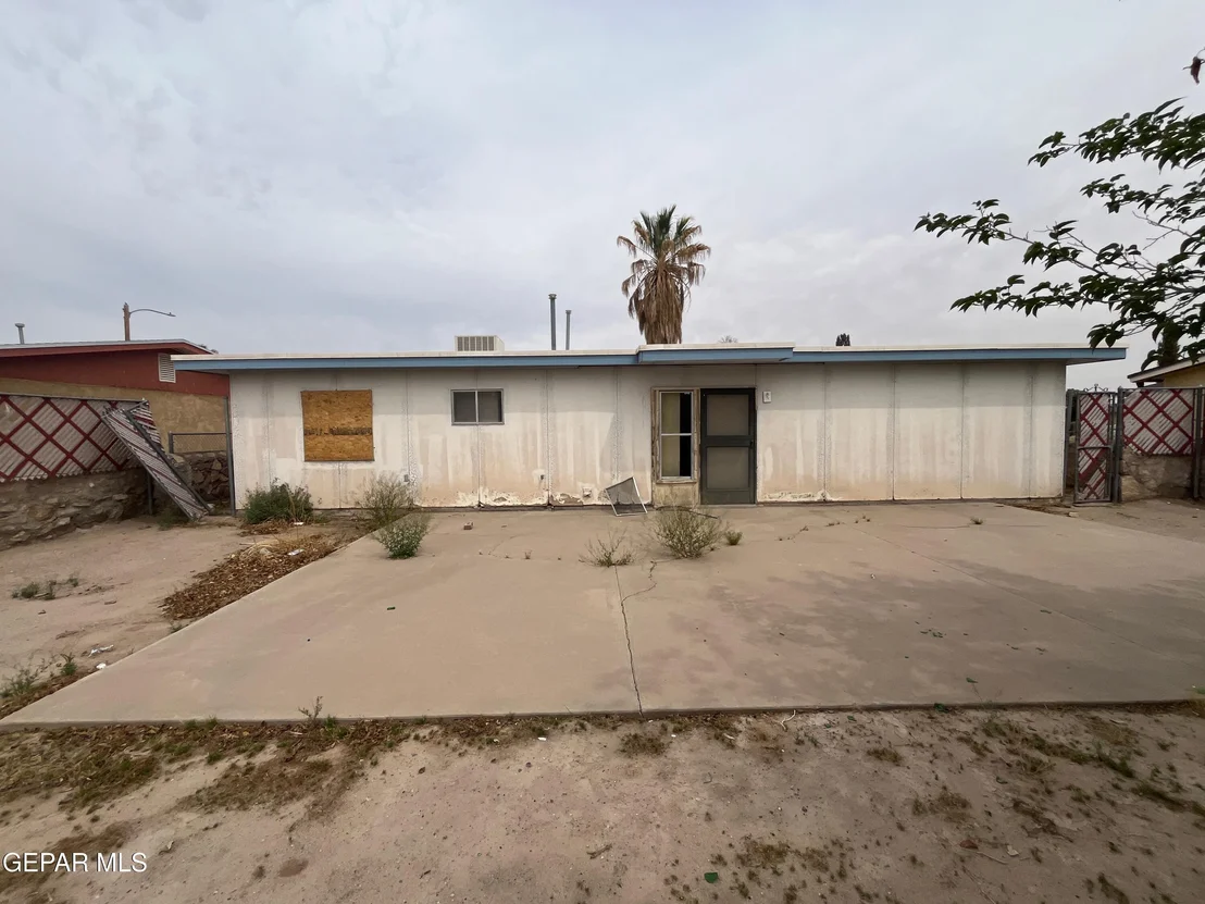 Photo of 962 GERONNE Drive
