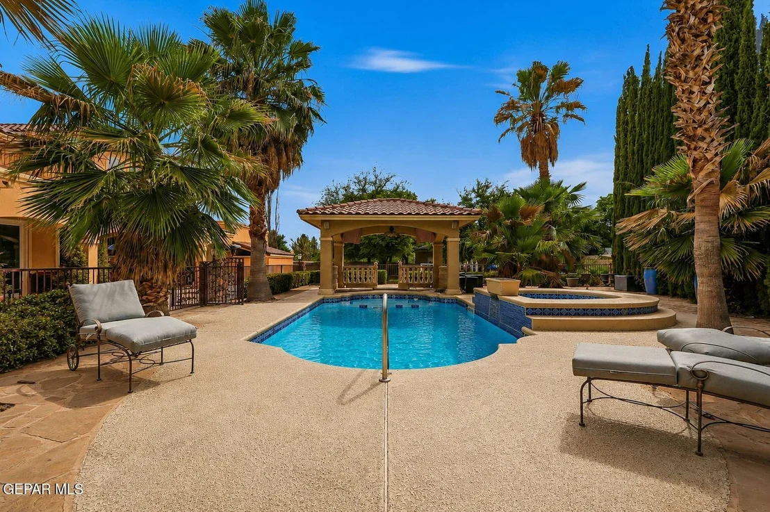 Photo of 609 MEADOW WILLOW Drive