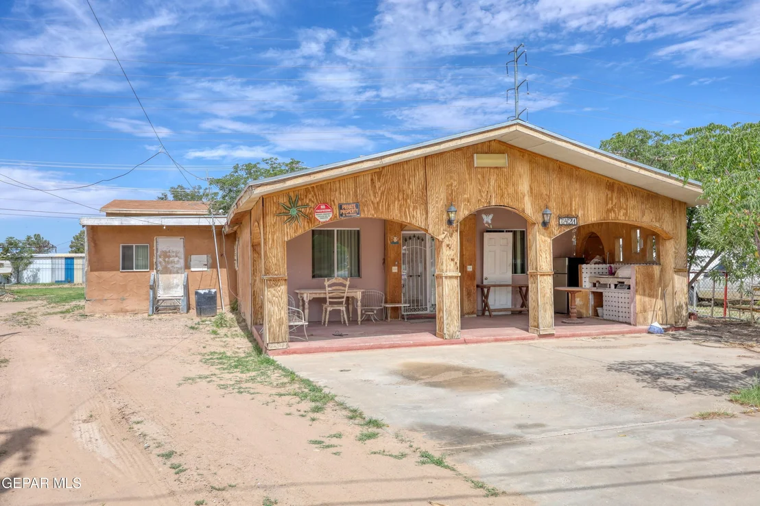 Photo of 7421 MINDORO Place