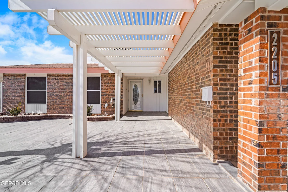 Photo of 2205 VILLA PLATA Drive