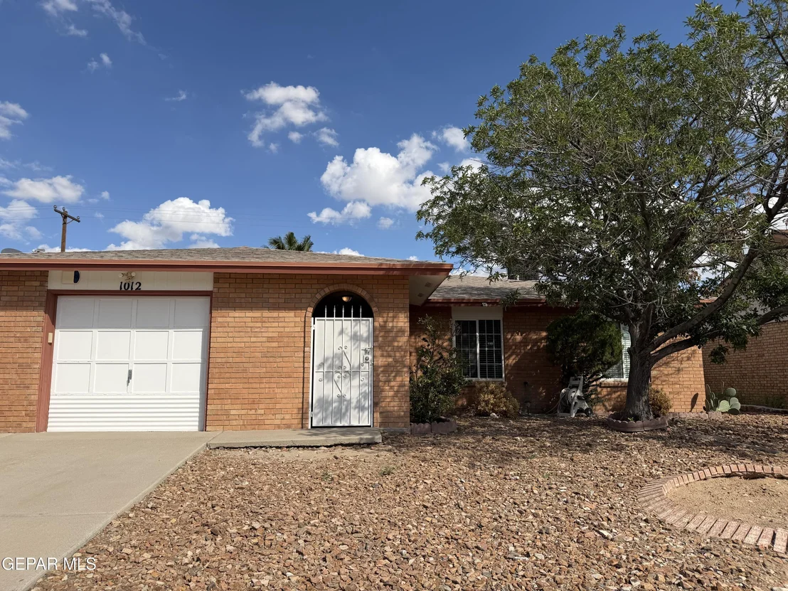 Photo of 1012 ONEIDA Drive