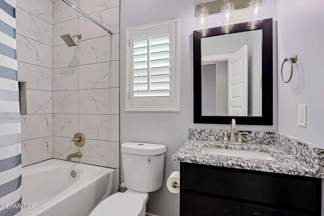 Photo of 13860 Summer View Avenue