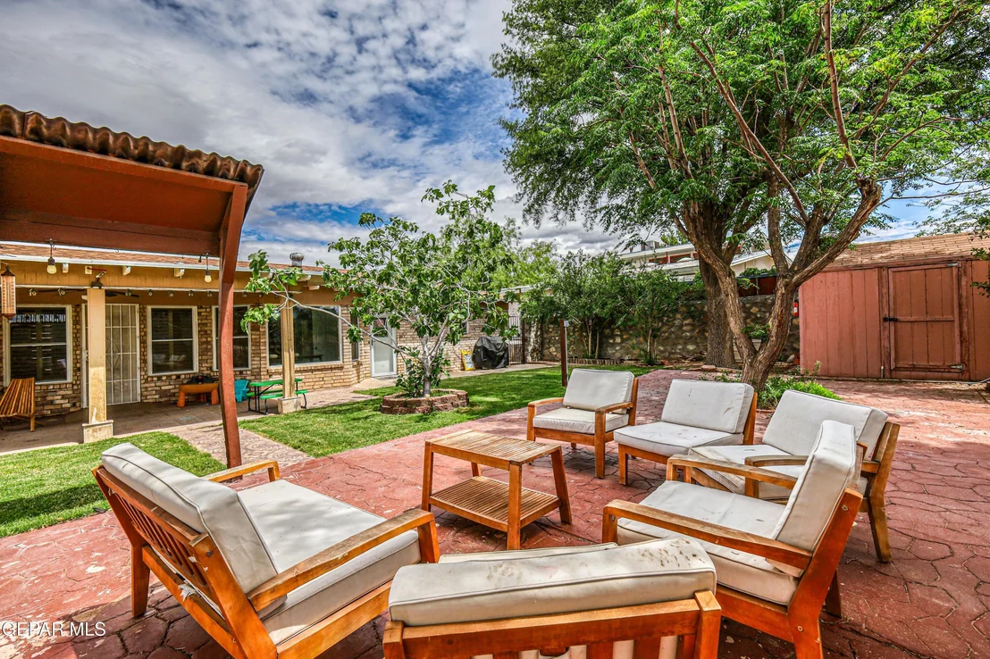 Photo of 708 SOMERSET Drive