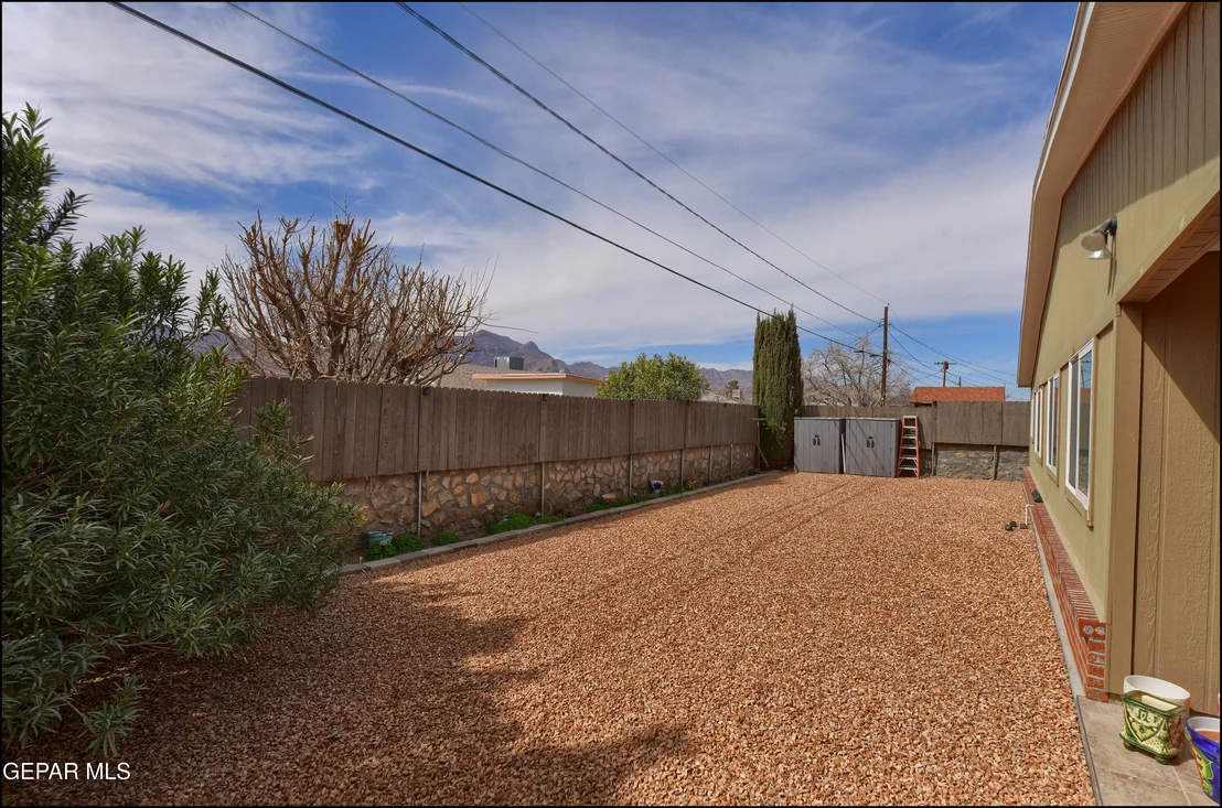 Photo of 9541 WAVERLY Drive