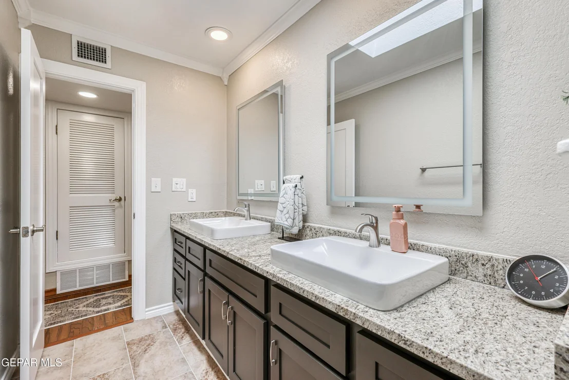 Photo of 10528 Ashridge Drive