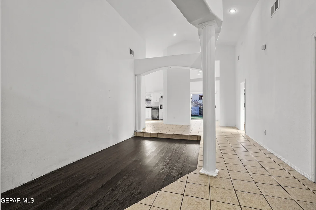 Photo of 12596 SUN TRAIL Drive