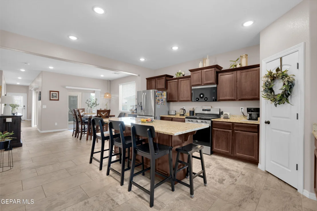 Photo of 7837 ENCHANTED RIDGE Drive
