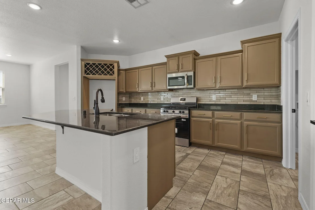 Photo of 6012 HIDDEN ACRES Drive