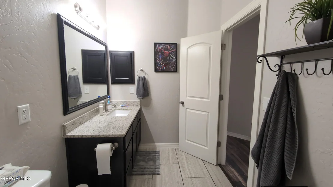 Photo of 987 GRANDEVOLE Drive