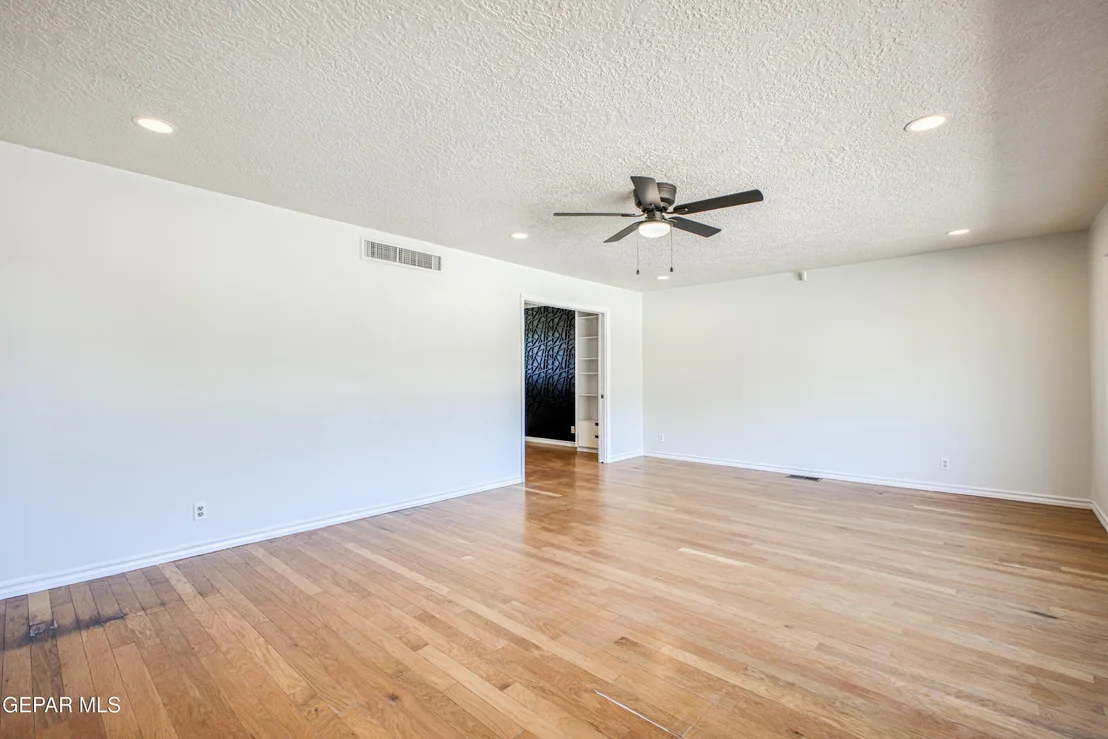 Photo of 6253 WESTWIND Drive