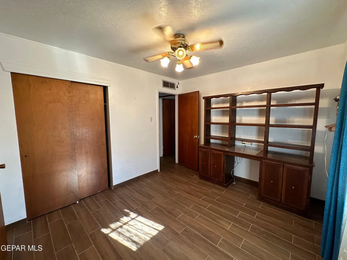 Photo of 5205 FLOWER Drive