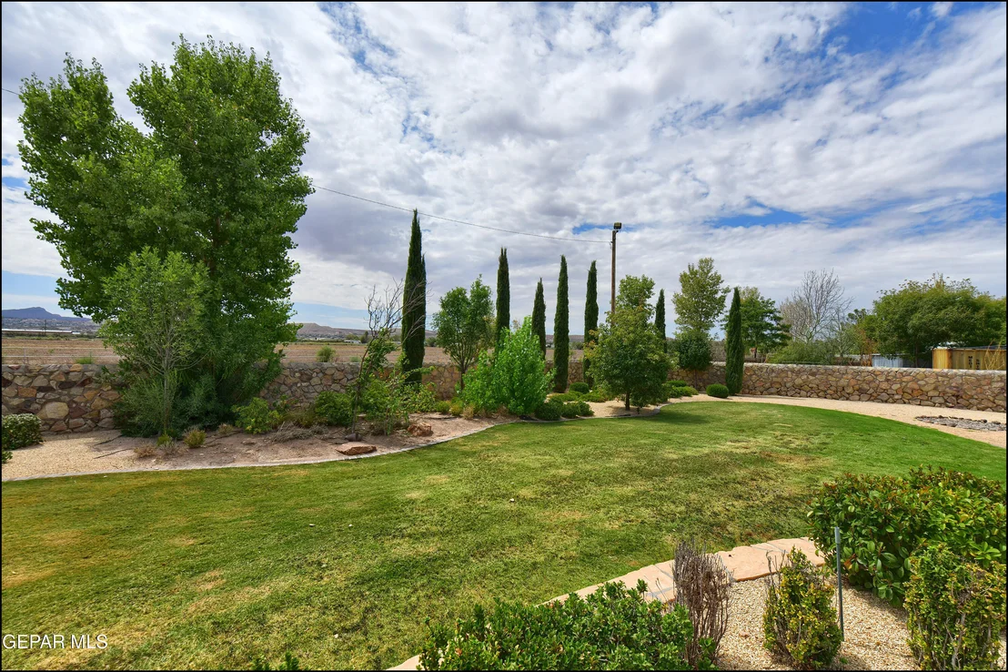 Photo of 4006 ROADSIDE Court