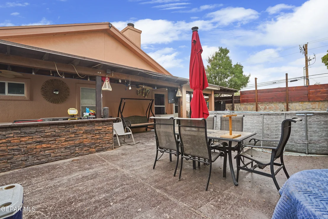 Photo of 492 COLDRIDGE VALLEY Place Place